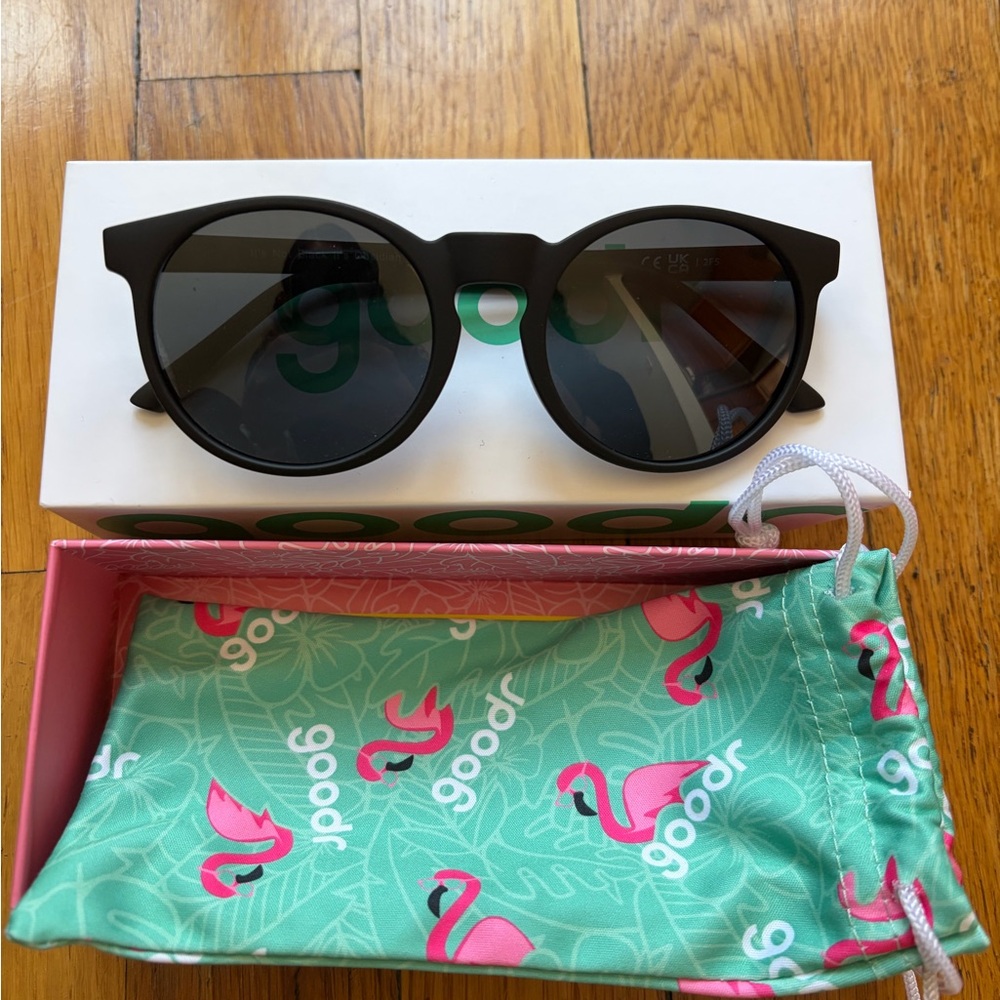 Goodr Women’s Black Circle G Sunglasses - NWT